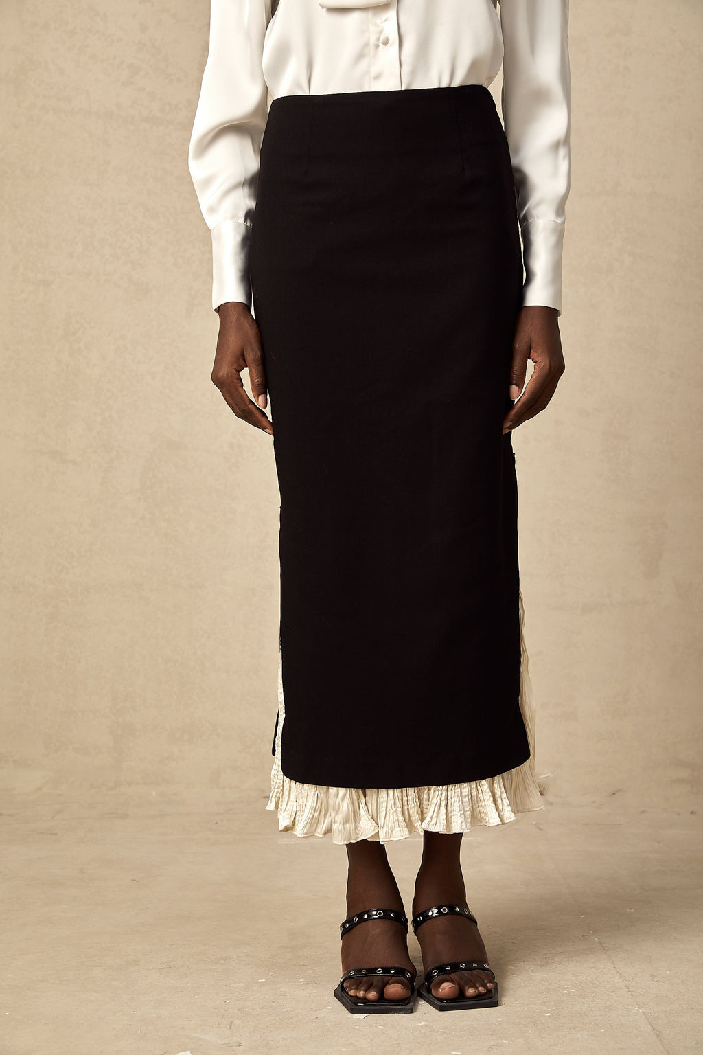 Heloise Shorts by SIENA - image 5
