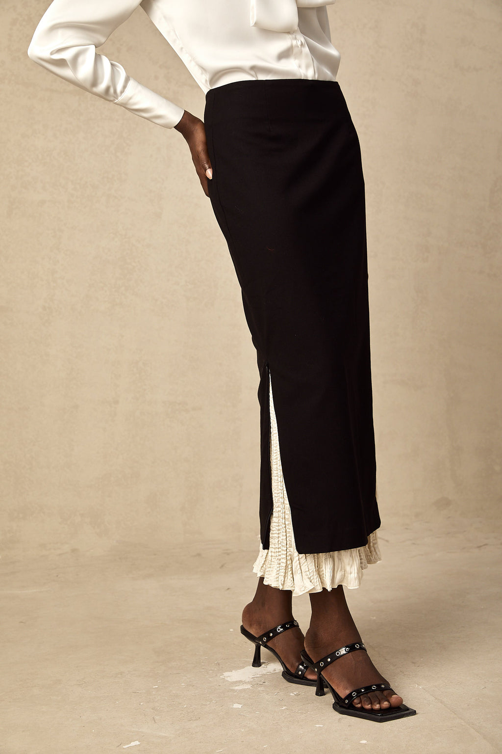 Heloise Shorts by SIENA - image 4