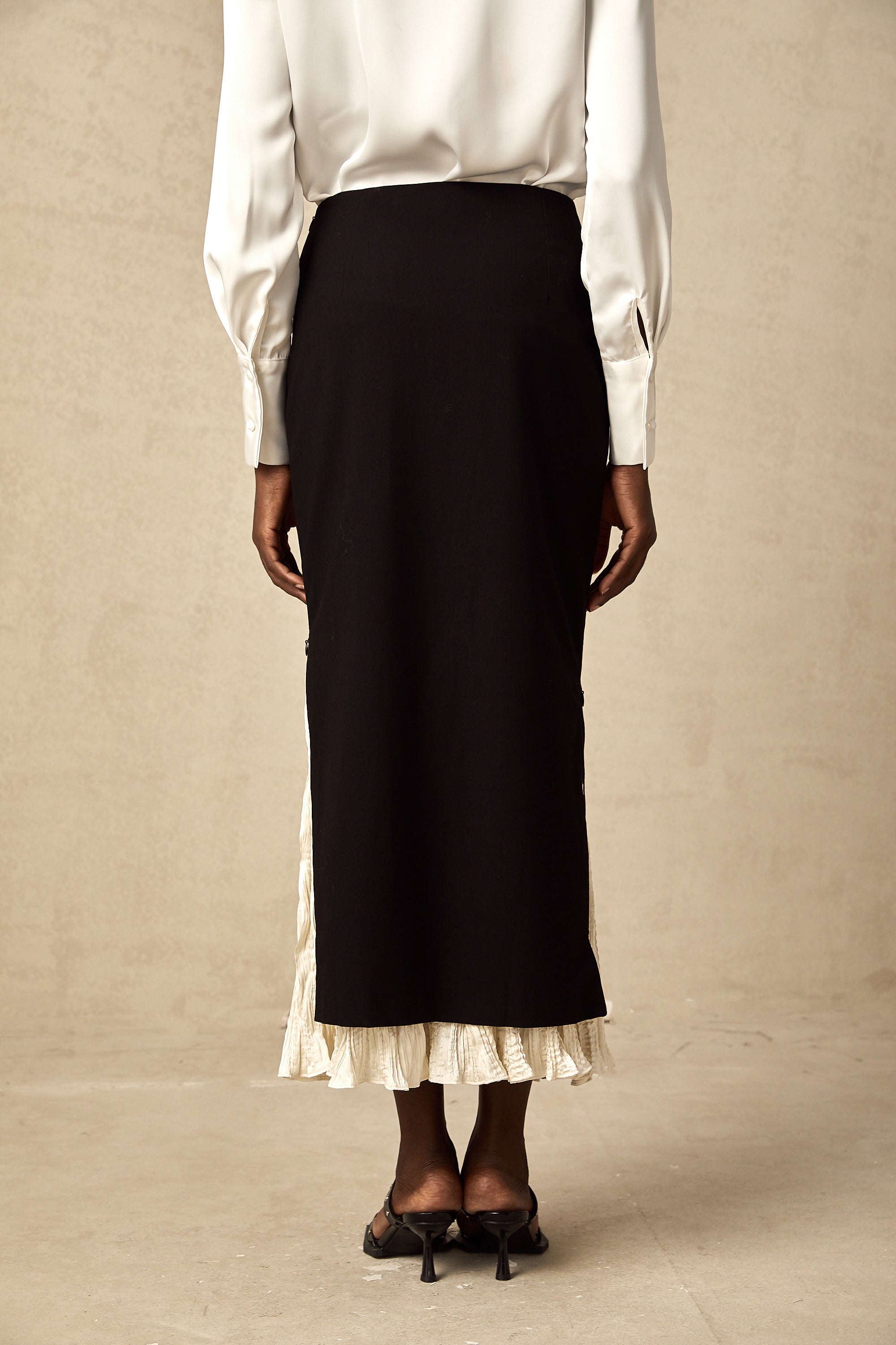 Heloise Shorts by SIENA - image 2