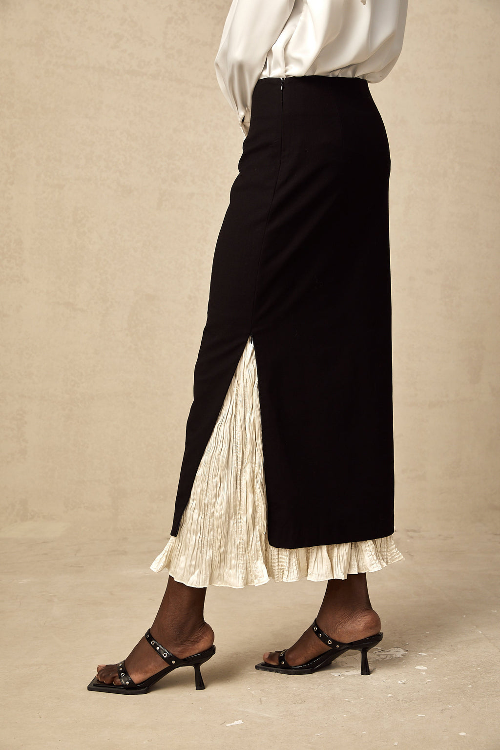 Heloise Shorts by SIENA - image 6