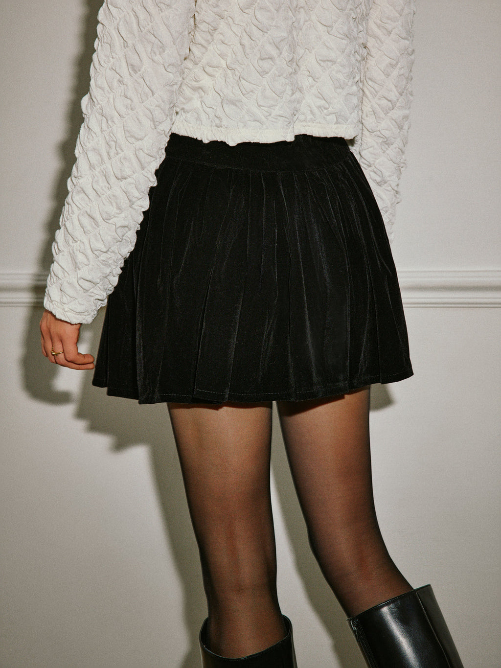 Mid Velvet Shorts by SIENA - image 6