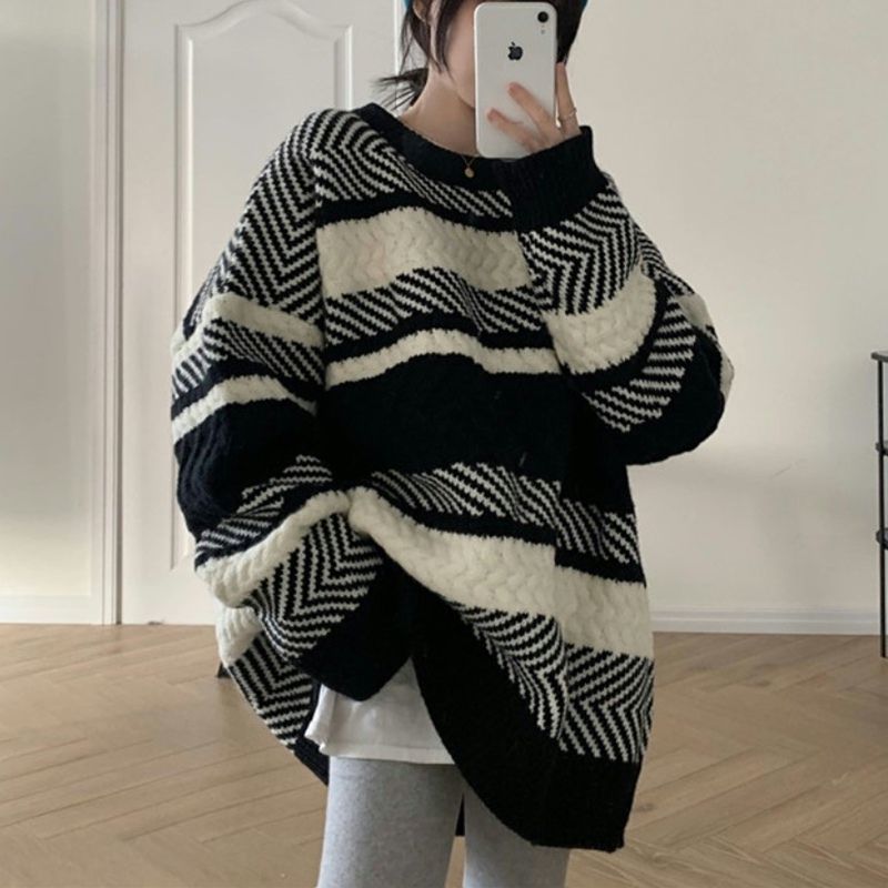 Christmas Knit Top by SIENA