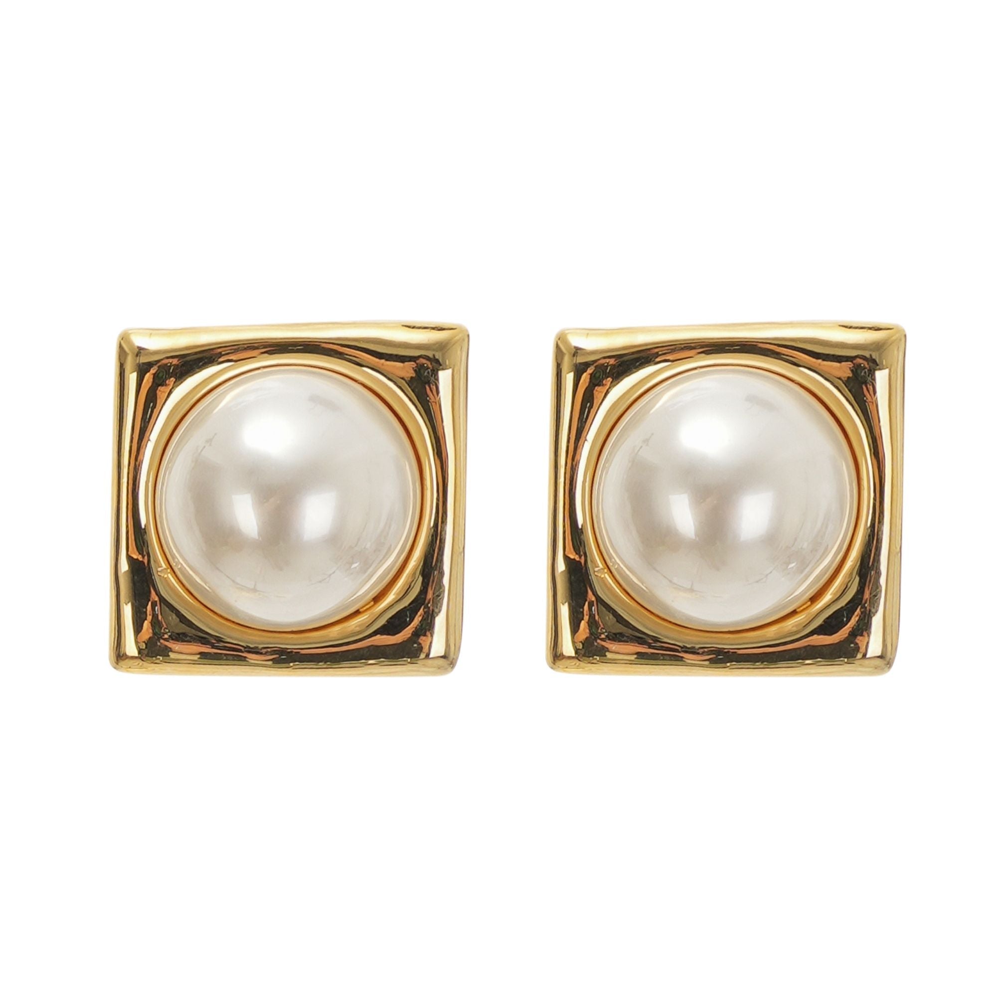 Pearl Earrings by SIENA