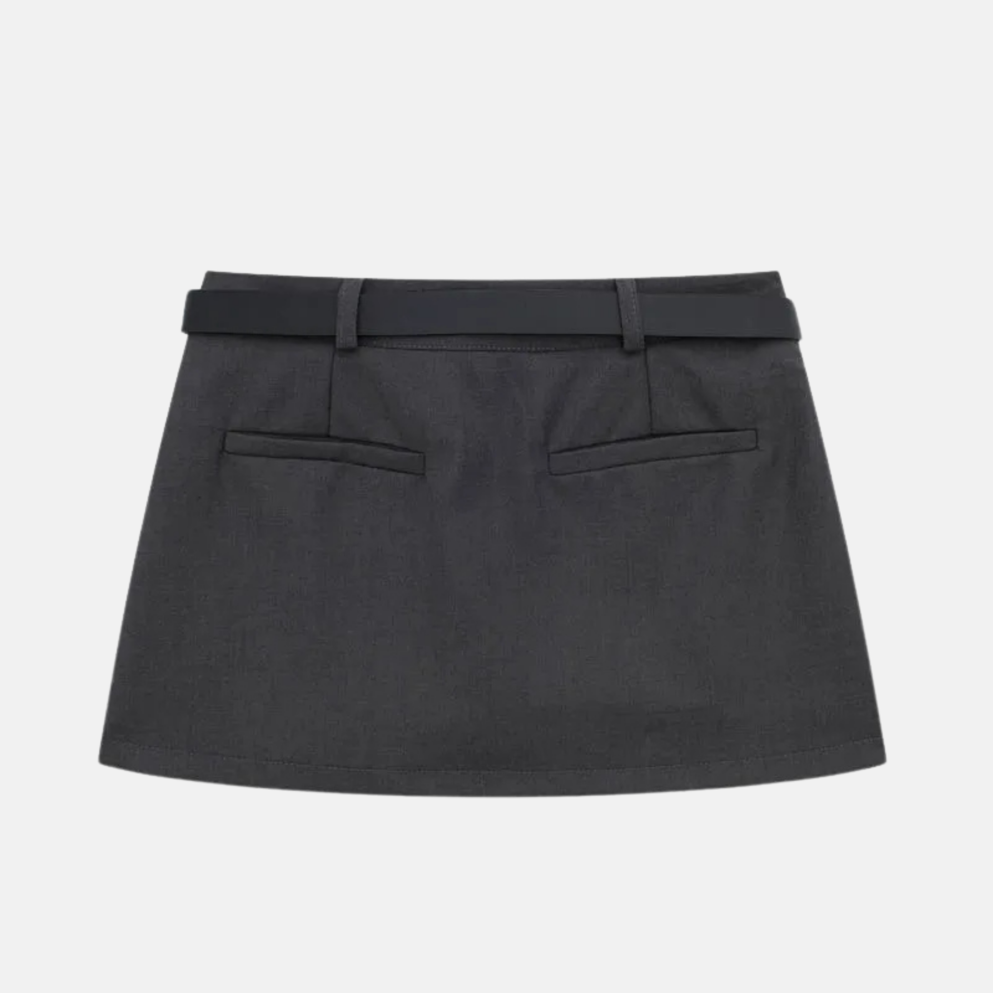 Roma Shorts by SIENA - image 2